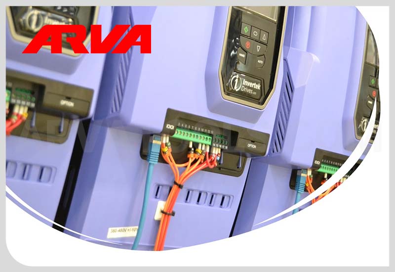 نقش و عملکرد اینورتر در آسانسور