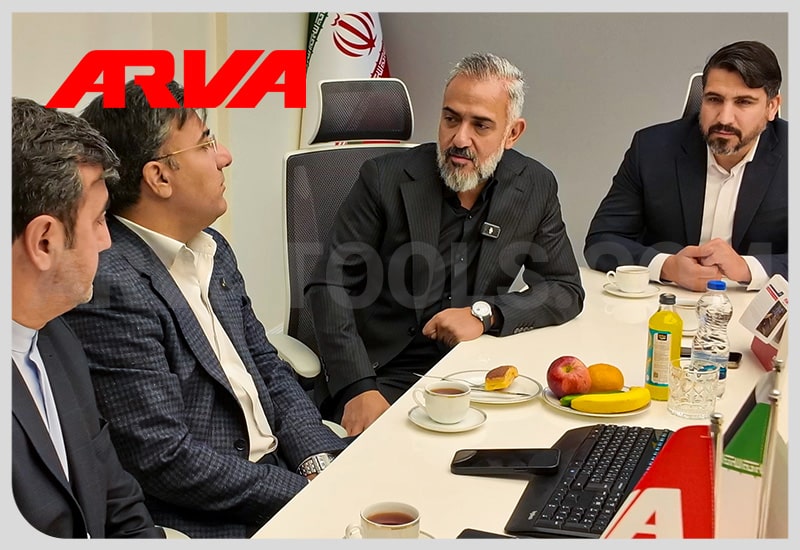 بازدید استاندار تهران و نمایندگان مجلس از کارخانه آروا